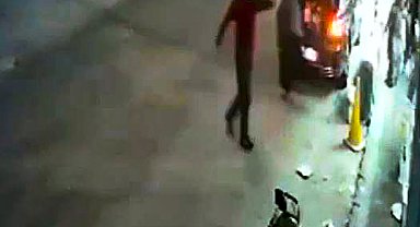 Adana'da kasklı şüpheliden iş yerine silahlı saldırı: 1 yaralı
