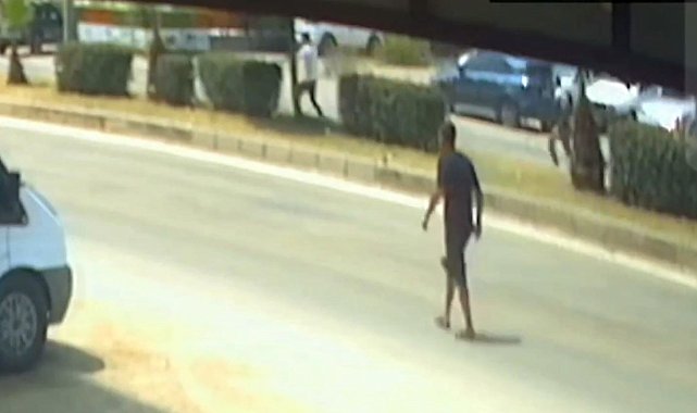 Adliye önünde silahlı kavga; 2 yaralı