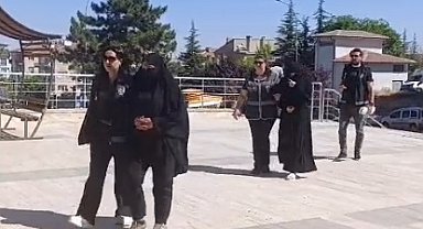 Altınlarla kaçmaya çalışan gelin ve iş birlikçisi yakalandı