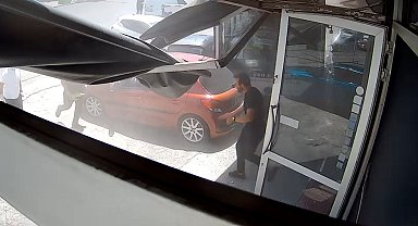 Ankara'da belediye otobüsünün iş yerine girdiği kazanın görüntüleri ortaya çıktı