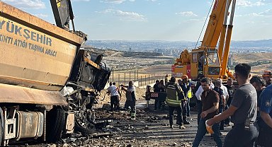 Ankara'da yol çalışmasında iki hafriyat kamyonu çarpıştı: 2 ölü
