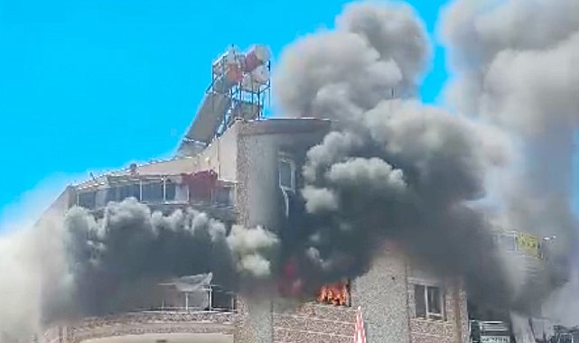 Antalya'da dairede çıkan yangında 5 kişi dumandan etkilendi