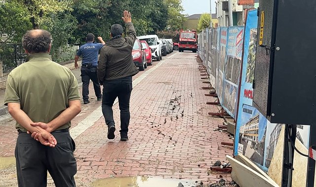 Avcılar'da yağışla birlikte yolda kayma oluştu; sokak trafiğe kapatıldı