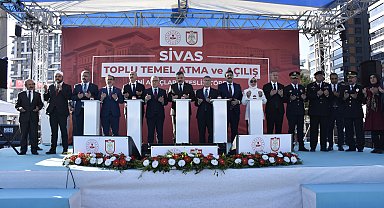 Bakan Çiftçi: Türkiye Yüzyılı, eserlerin yükseldiği kadar şahsiyetlerin de yetiştiği asır olacak