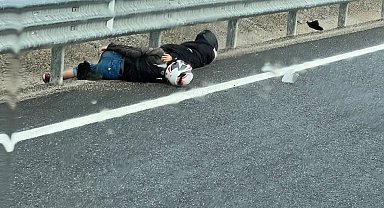 Bariyere çarpan motosikletin sürücüsü öldü