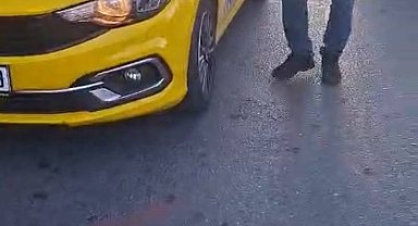 Beylikdüzü'nde taksiciler arasında 'yolcu alamazsın' tartışması; birbirlerini cep telefonuyla kaydettiler