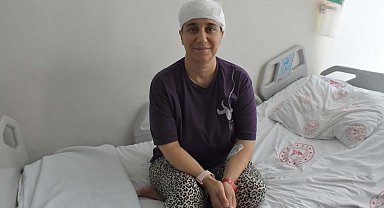 Beynindeki 8 santimetrelik tümör, hibrit yöntemle çıkarıldı