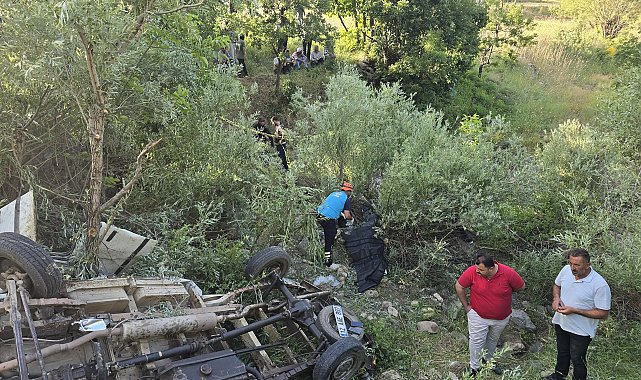 Bingöl'de kamyonet uçuruma yuvarlandı: 3 ölü, 2 yaralı