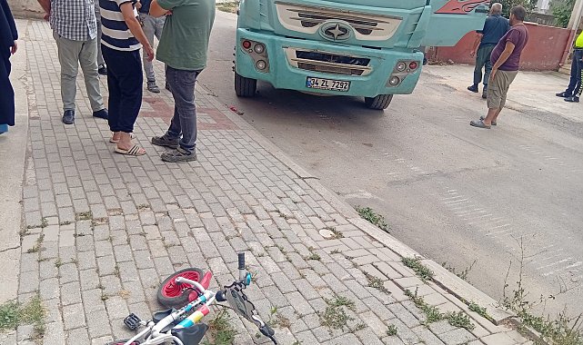 Bisikletiyle dolaşırken hafriyat kamyonunun çarptığı 6 yaşındaki Abdurrahman ağır yaralandı