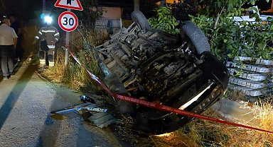 Bursa'da kontrolden çıkan otomobil takla attı: 2 yaralı