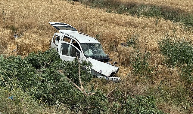 Çankırı'da hafif ticari araç ve otomobil çarpıştı: 3 ölü, 4 yaralı