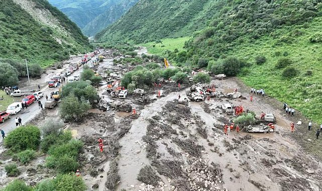 Çin'in Gansu eyaletinde meydana gelen selde 10 kişi hayatını kaybetti