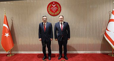 Cumhurbaşkanı Yardımcısı Yılmaz, KKTC Cumhuriyet Meclisi Başkanı Öztürkler'i ziyaret etti