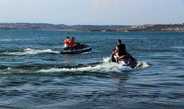 Denizden sonra gölde de jet ski tutkusu