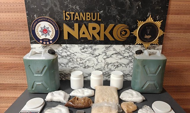 Fatih'te uyuşturucu operasyonu: 2 gözaltı