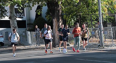 Fransa Cumhurbaşkanı Macron, Seğmenler Parkı'nda koştu