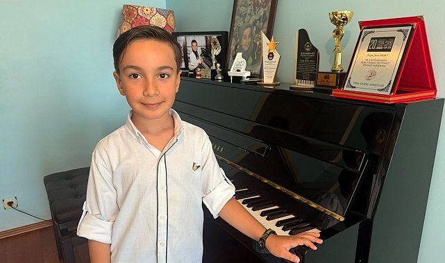 Fransa'daki piyano yarışmasında 'en iyi kulak' seçilen Özgür: Ülkemi temsil etmeyi sürdüreceğim
