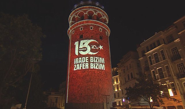 Galata Kulesi'nde 15 Temmuz'un 10'uncu yılında ışık gösterisi gerçekleştirildi -1