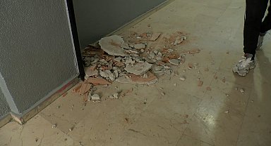 Gaziosmanpaşa'da yıkım sırasında bitişikteki iki apartmanın duvarlarında hasar oluştu; baba ve çocuğunun üzerine molozlar düştü