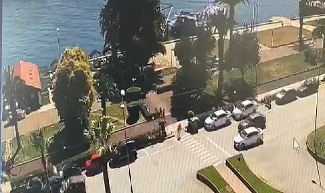 Geri giden araca bakan sürücü hafif ticari aracıyla önündeki otomobile çarptı; kaza kamerada