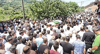 Göçükte yaşamını yitiren madenci toprağa verildi