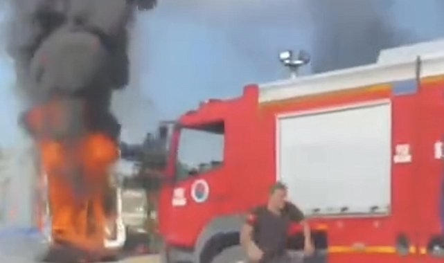 Hasta nakil aracı alev aldı, şoför diyaliz hastasını kurtardı