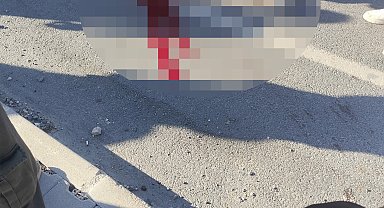 Hatay'da topun peşinden yola çıkan çocuk, kamyonetin altında can verdi