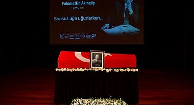 İKÜ'de Fahamettin Akıngüç için anma töreni düzenlendi