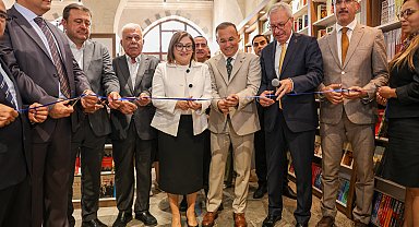 İş Bankası Kültür Yayınları'nın Gaziantep kitabevi açıldı