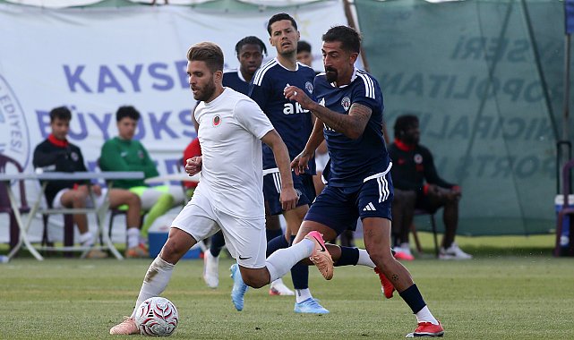 Kasımpaşa, Erciyes kampındaki hazırlık maçında Gençlerbirliği'ni 3-0 mağlup etti