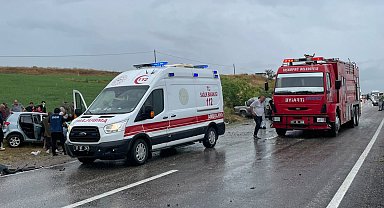 Kastamonu'da 3 aracın karıştığı kazada 1 kişi öldü, 6 kişi yaralandı