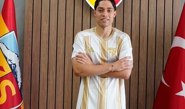 Kayserispor, Talha Sarıarslan ile 3 yıllık yeni sözleşme uzattı