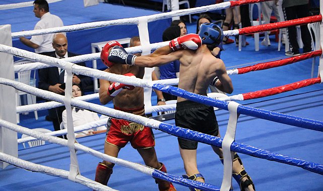 Kick Boks Milli Takım seçmelerinde kadın sporcu ringde fenalaştı