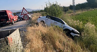 Malatya'da kamyonet ile otomobil çarpıştı: 3 yaralı