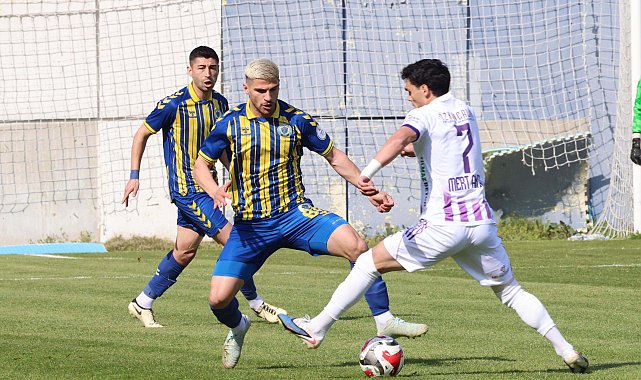 Menemen'den ayrılan Erkan'a üç talip