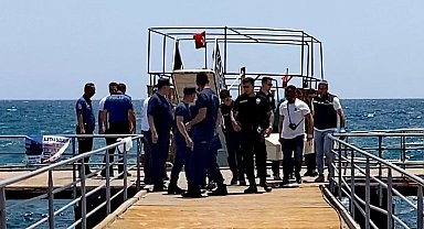 Mersin'de denizde erkek cesedi bulundu