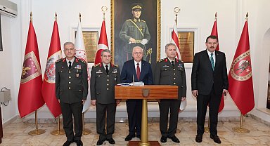 Milli Savunma Bakanı Yaşar Güler, KKTC'de