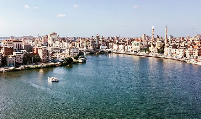 Mısır: Dimyat Limanı'ndaki gemi yangınına İHA saldırısı neden oldu