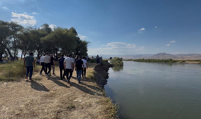 Murat Nehri'nde kaybolan Berat, dron ve İHA ile aranıyor