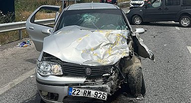 Otomobil ile hafif ticari araç çarpıştı: 6 yaralı