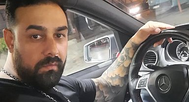 Otomobilde husumetlisi tarafından bıçaklanarak öldürüldü