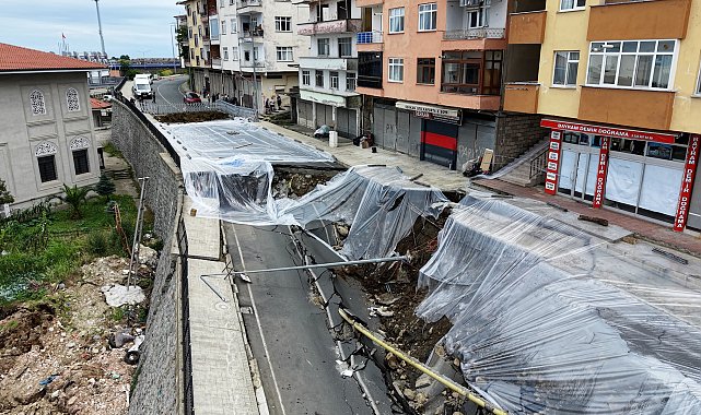 Rize'de çöken yolda önlem