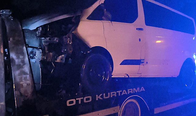 Samsun'da çekici ile üzerindeki kamyonet yandı