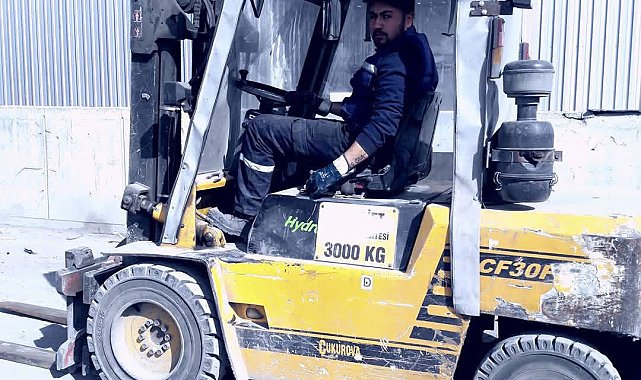 Şarampole yuvarlanan forkliftin altında kalan işçi hayatını kaybetti
