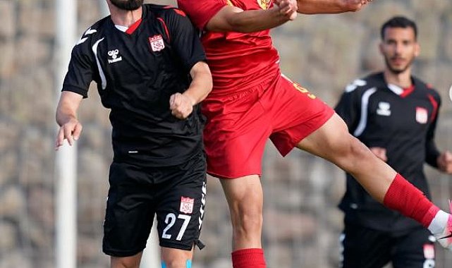 Sivasspor hazırlık maçında Kayserispor'u 1-0 mağlup etti