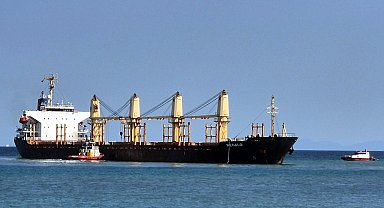 Tekirdağ açıklarında kuru yük gemisi karaya oturdu