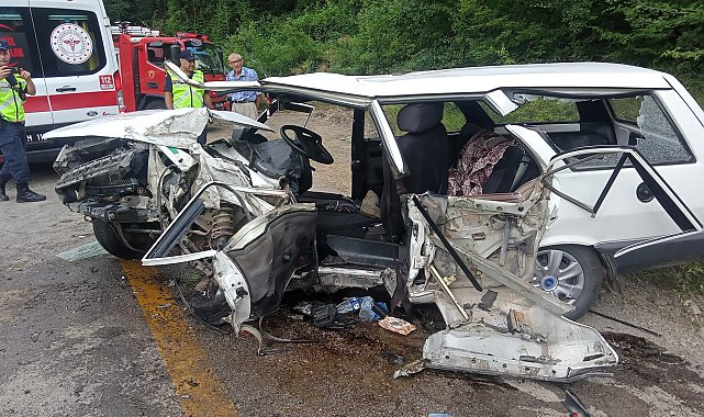 TIR ile otomobil çarpıştı: 2 ölü, 1 ağır yaralı