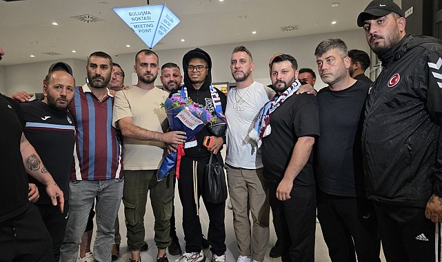 Trabzonspor'un yeni transferi Noah Saviolo şehre geldi Metin eklendi