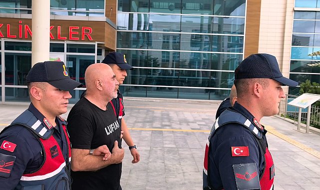 Uyuşturucu operasyonunda gözaltına alınan yönetmen Ezel Akay ile kardeşi adliyeye sevk edildi