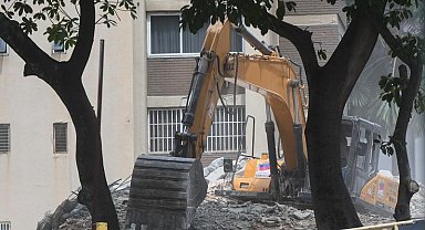 Venezuela'daki depremlerde hayatını kaybedenlerin sayısı 2 bin 595'e yükseldi